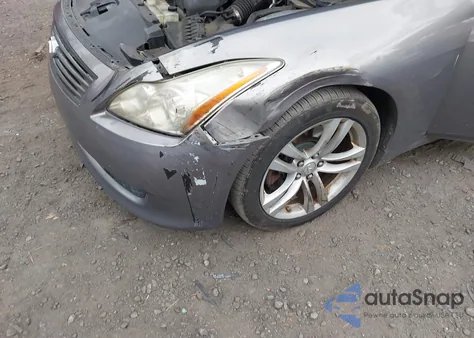 2008 Infiniti G37 Journey z USA, uszkodzony, nr VIN JNKCV64E68M124624